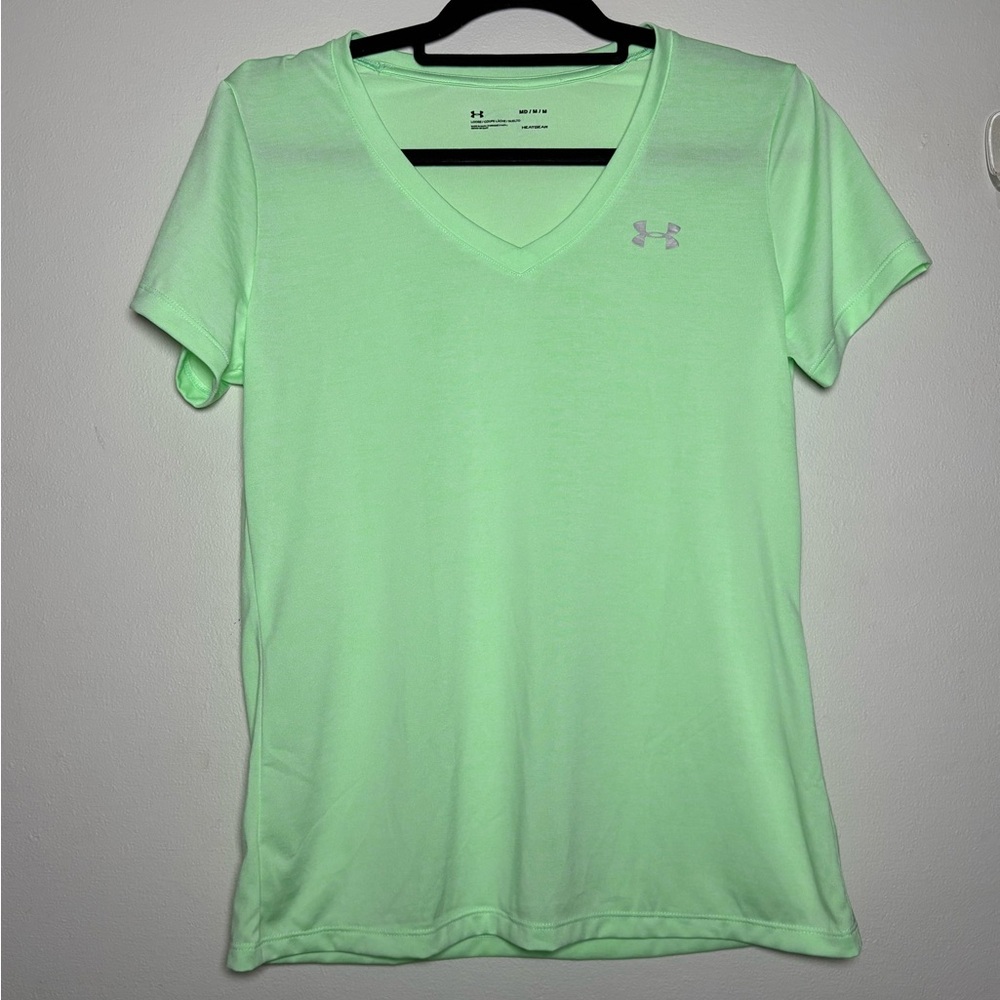 Under Armour Women's HeatGear Green V-Neck short sleeve size M